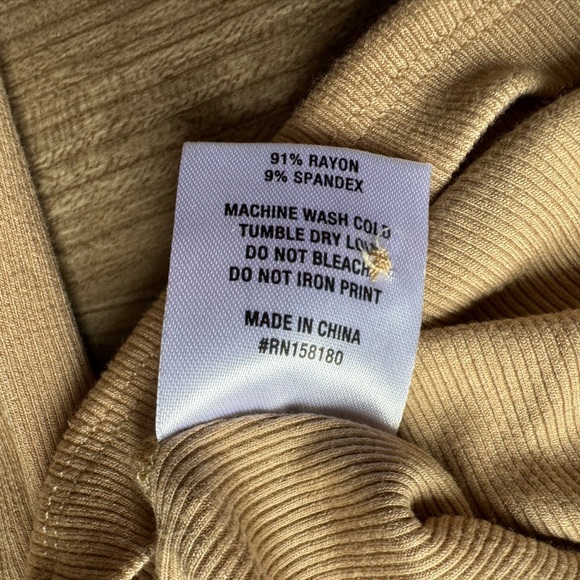 HONOR THE GIFT
Monogram Rib Button-Up Shirt - Sand Sz L NWT - Picture 8 of 11